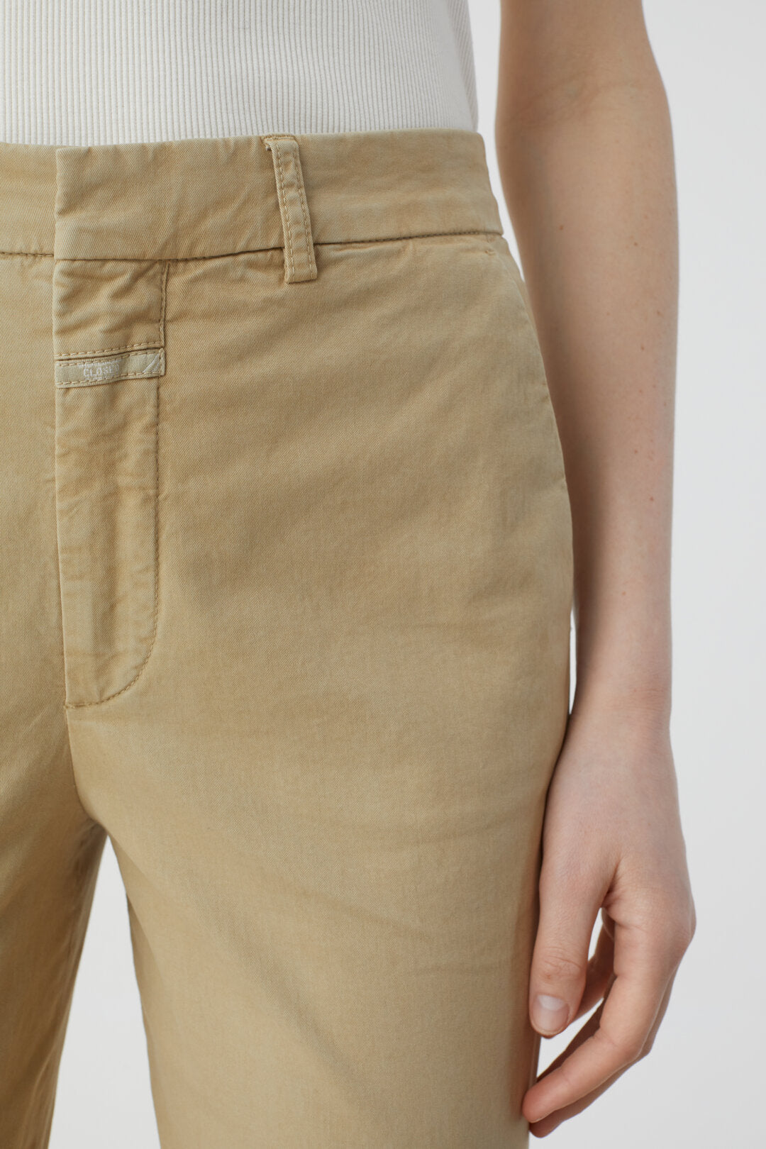 Closed Auckley Organic Cotton Pants In Reed Beige