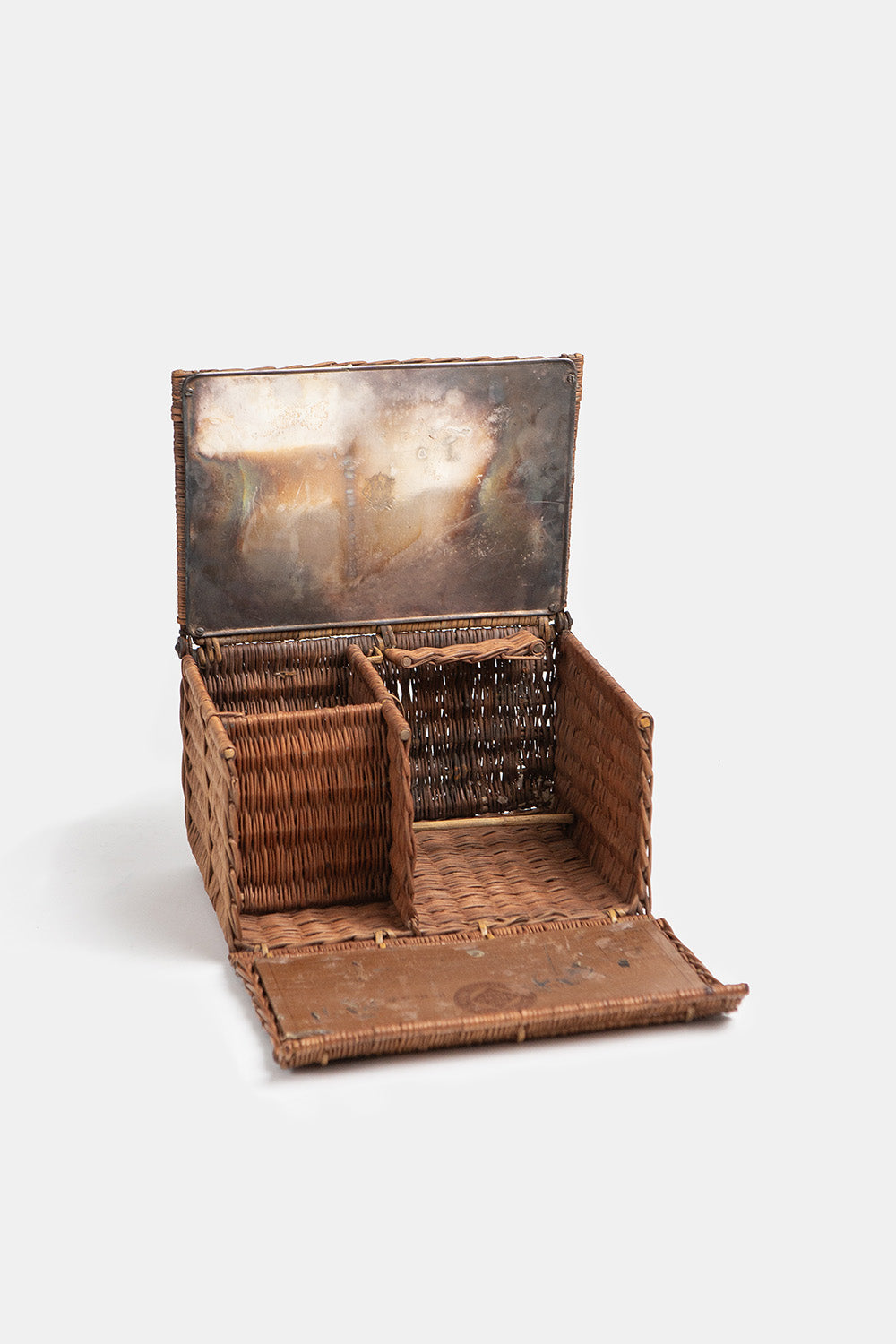 Early 20th Century Drew & Sons En Route Traveling Tea Basket