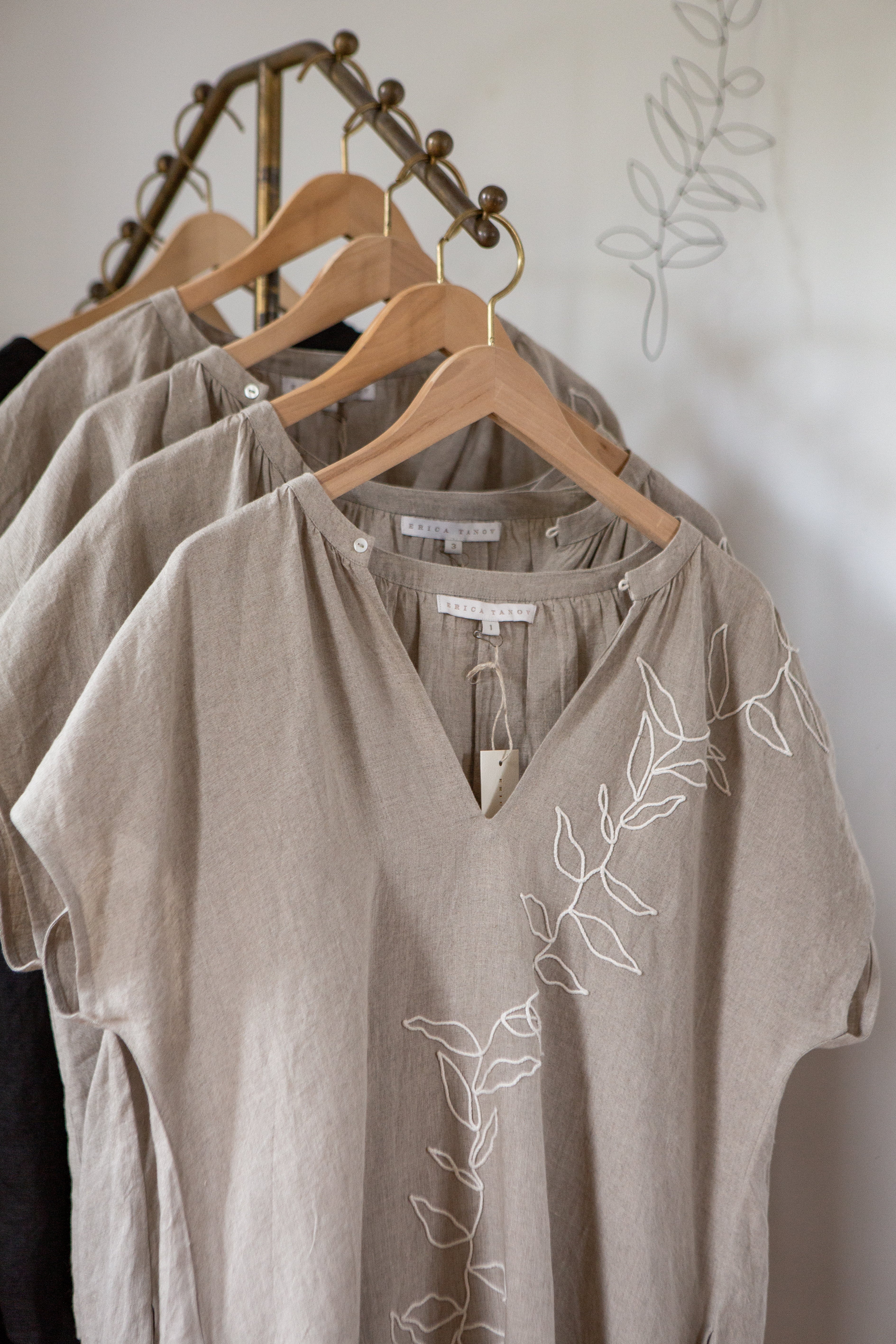 Suki Embroidered Linen Dress In Natural Vine