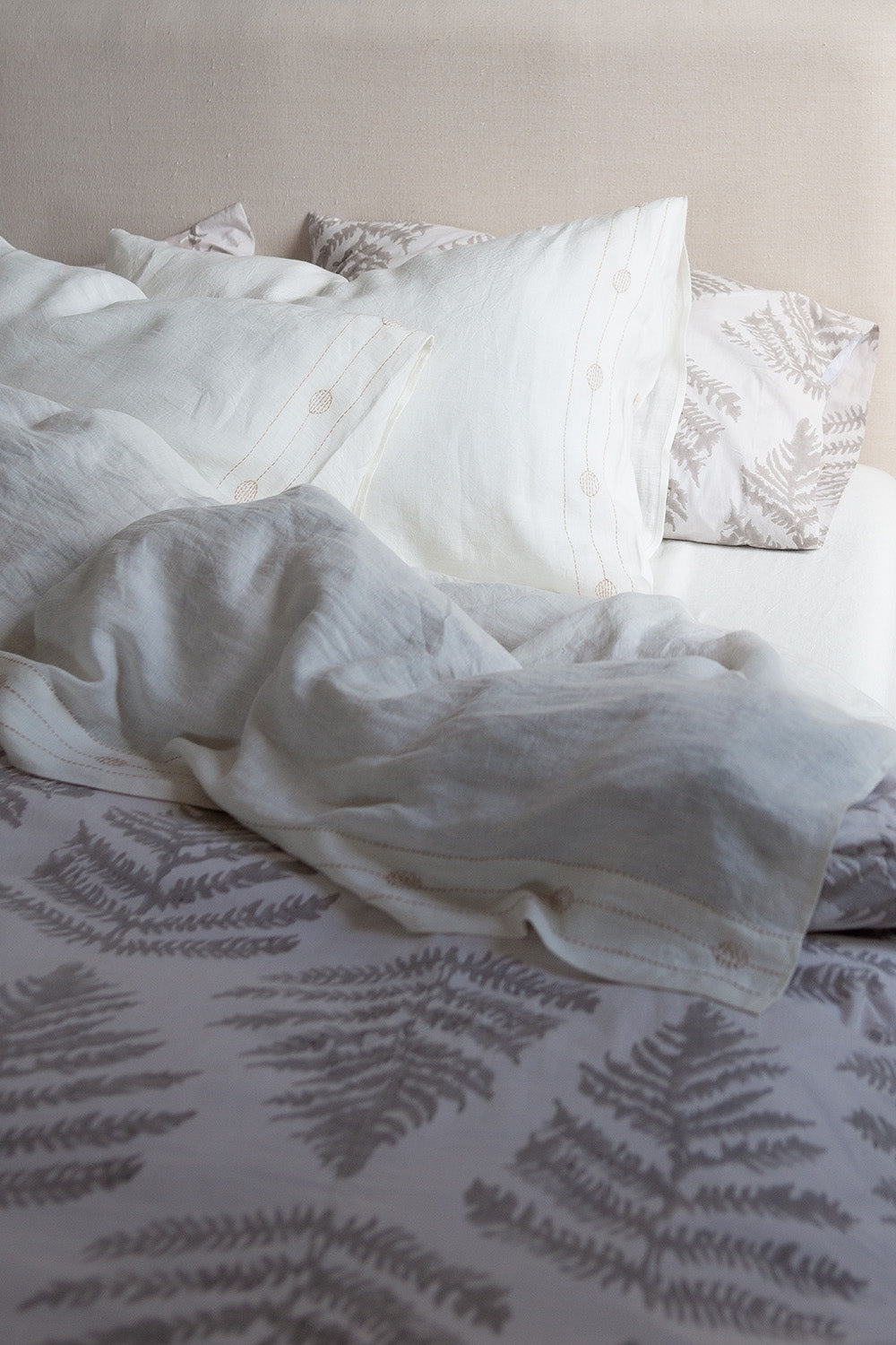 Fern Duvet Cover in Dove