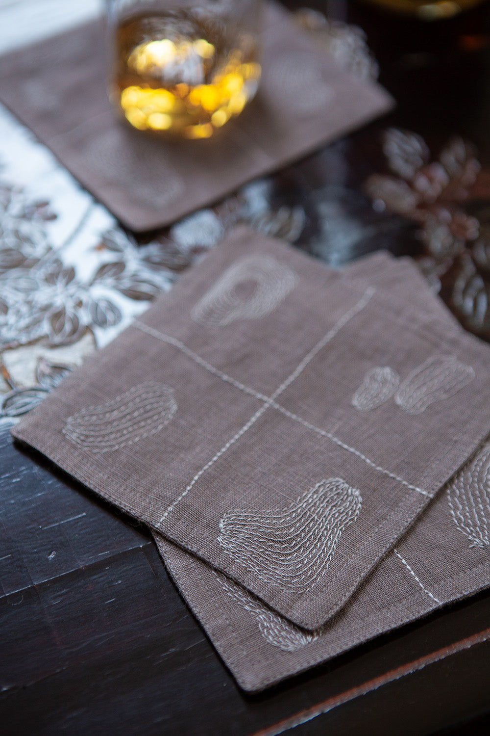 Set of 4 Linen Coasters In Fig Line Embroidery