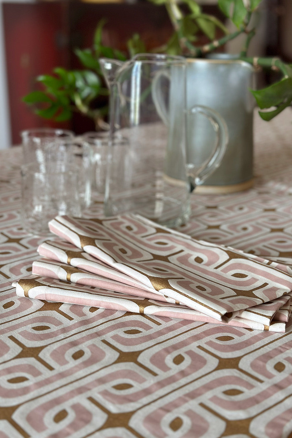Cotton Napkin Set In Mauve and Gold Super 1965