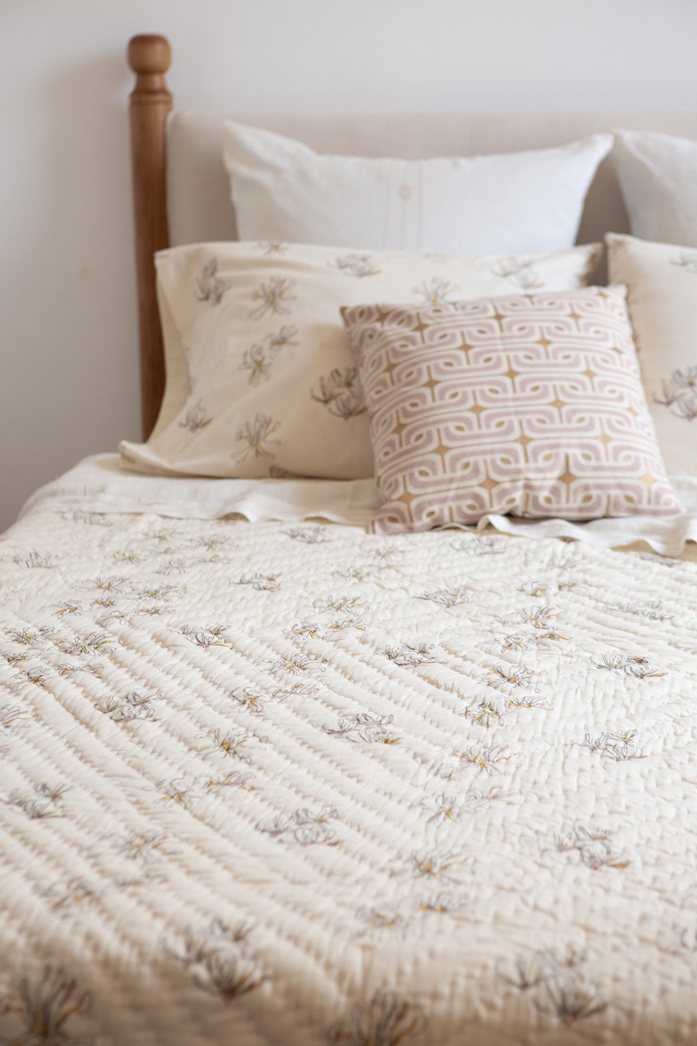 Cotton Hand-Stitched Quilt In Stellata