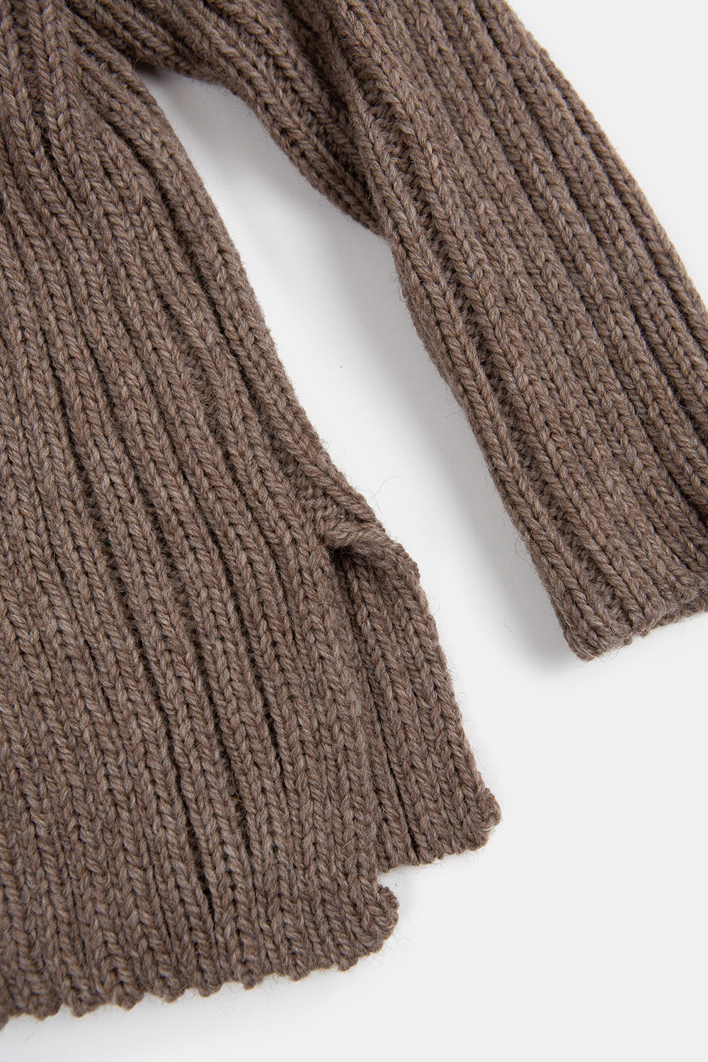 Highland Wool Ribbed Pullover In Mushroom