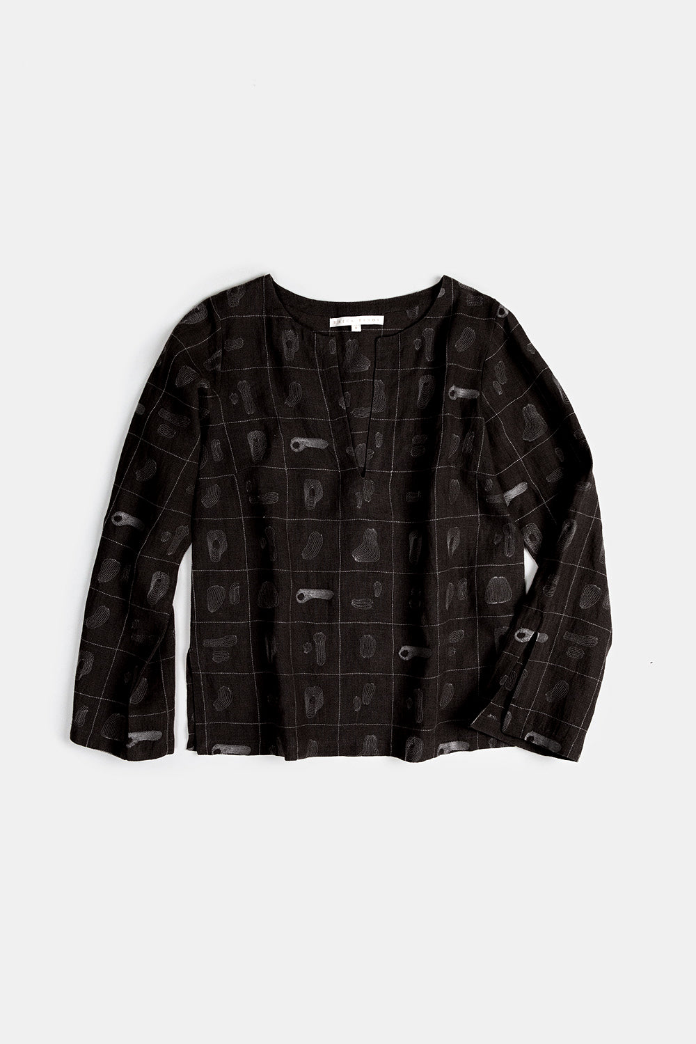 Diego Linen Top in Black Line Embroidery