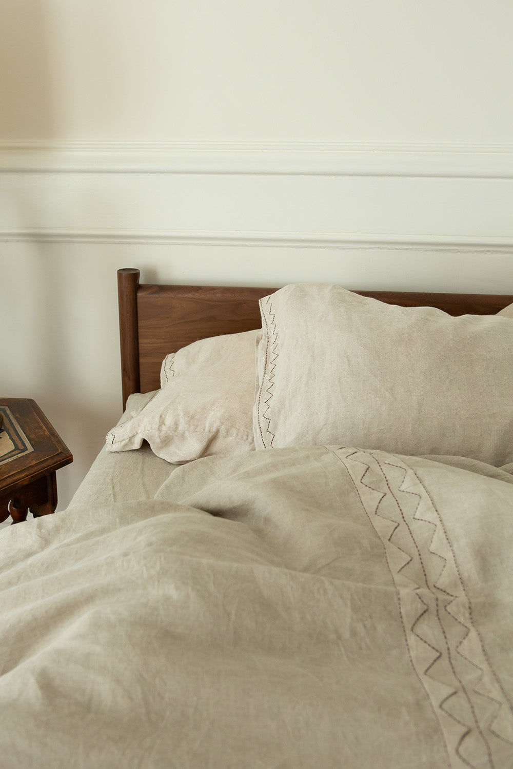Mountain Pillowcases in Hand-embroidered Natural Linen