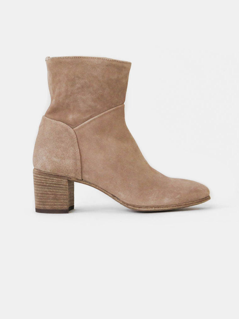 officine creative sarah boot in olivier ecru