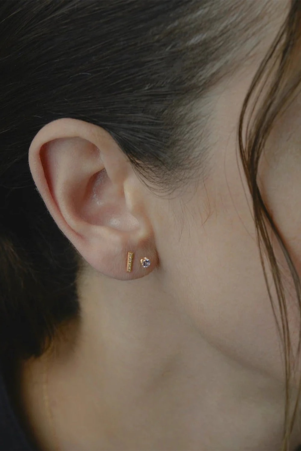 Satomi Kawakita White Diamond Bar Earrings