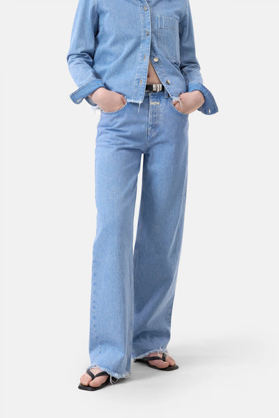 Closed Nikka Jean In Light Blue Closed Nikka Jean In Light Blue