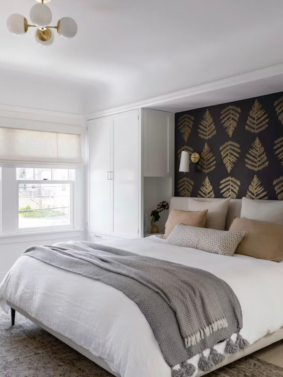 Fern Wallpaper in Charcoal/Gold