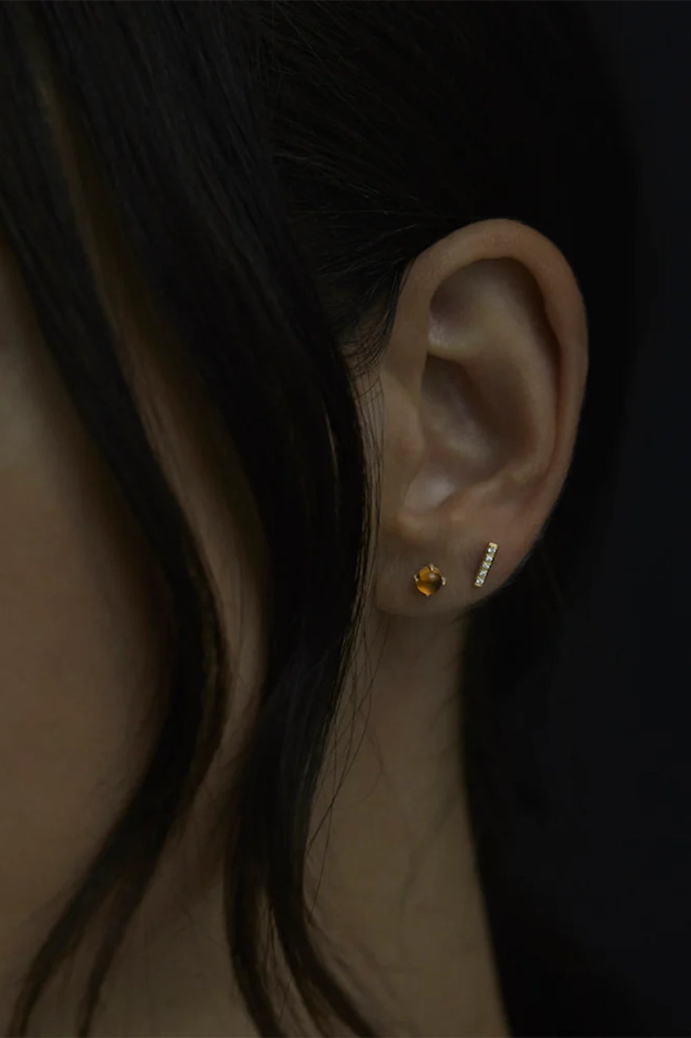 Satomi Kawakita White Diamond Bar Earrings