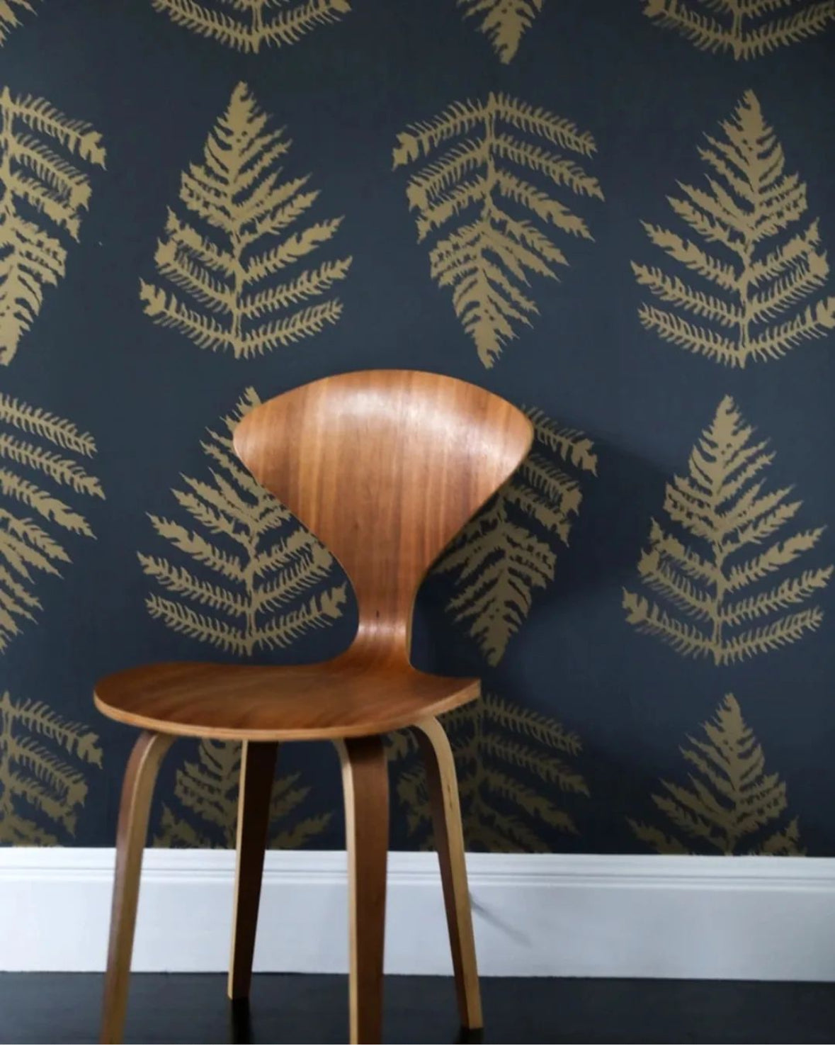 Fern Wallpaper in Charcoal/Gold