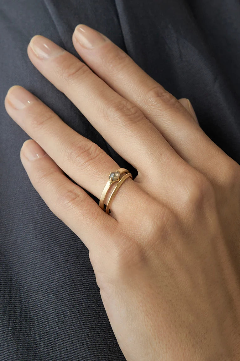 Satomi Kawakita 1.5mm Peak Band