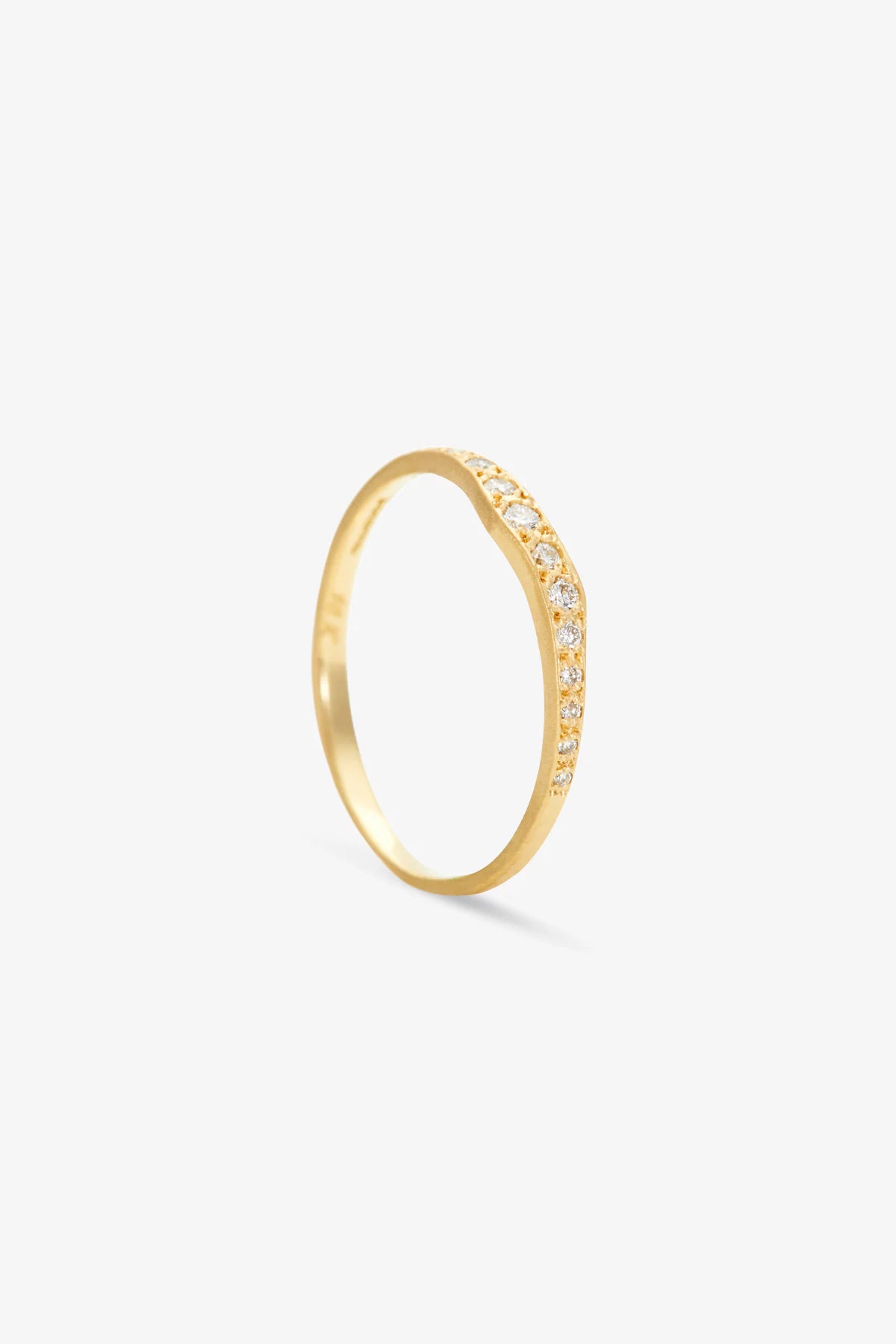 Satomi Kawakita 18k Yellow Gold White Diamond Ripple Half Eternity Band