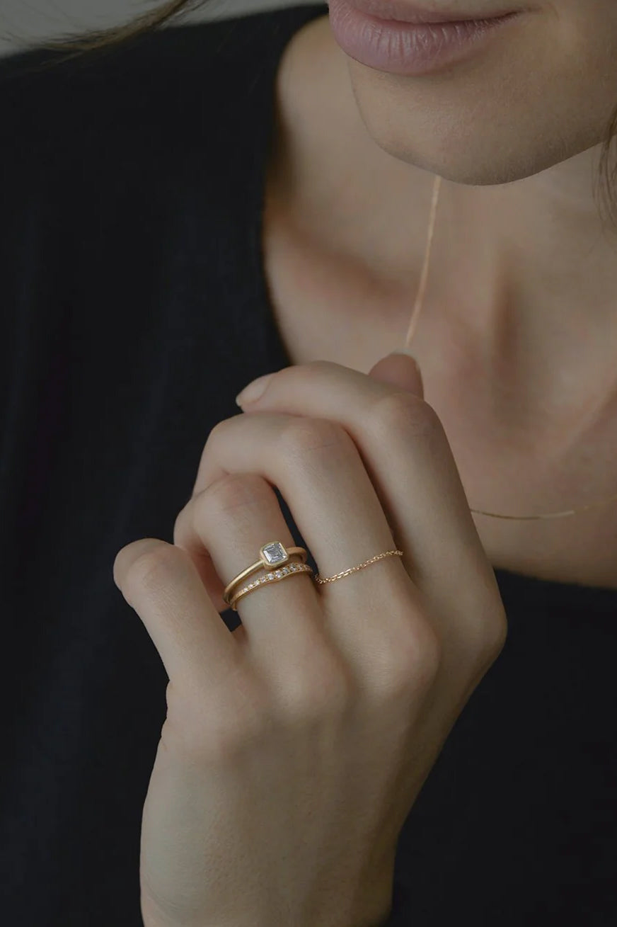 Satomi Kawakita 18k Yellow Gold White Diamond Ripple Half Eternity Band