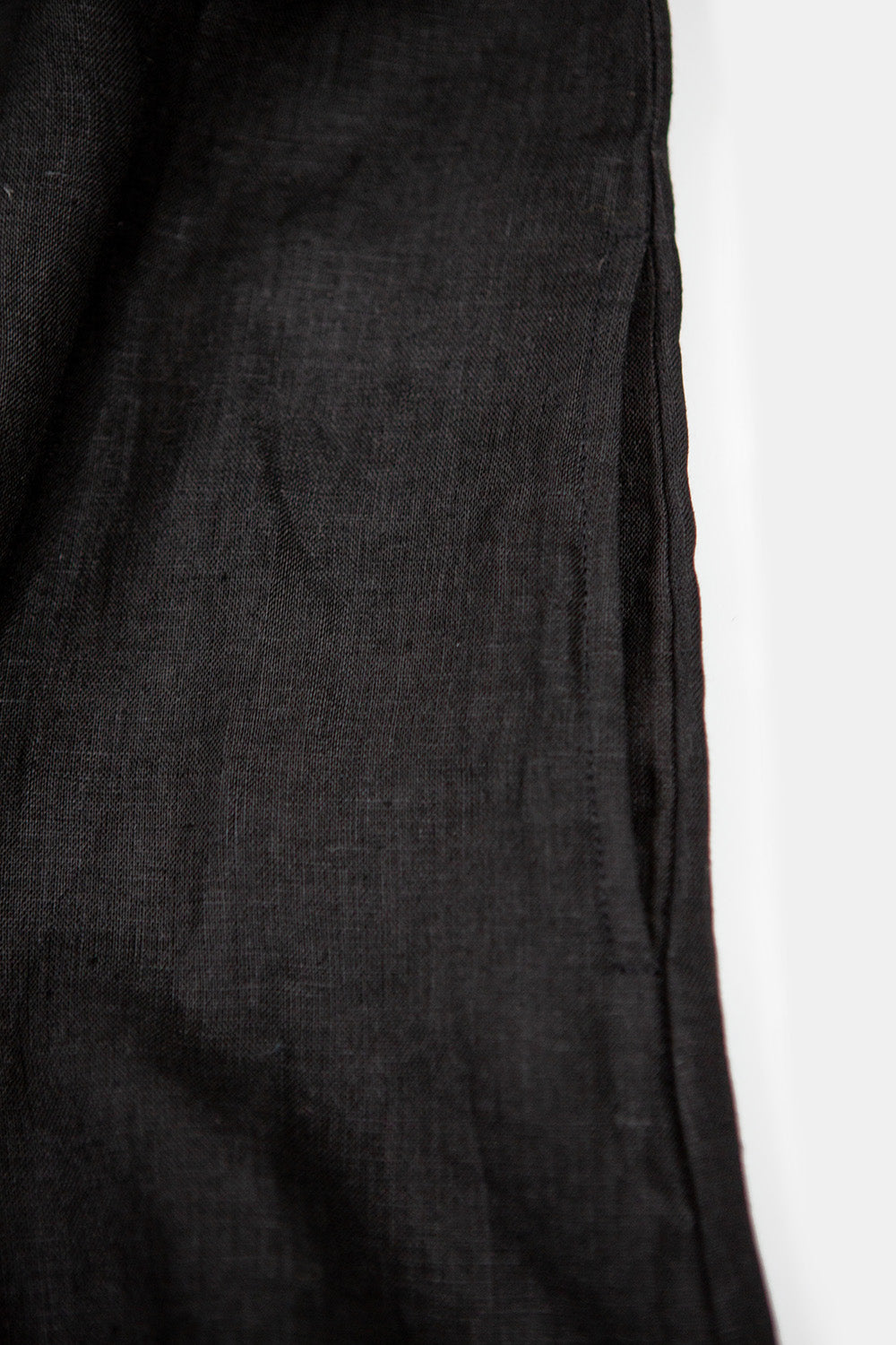 Suki Embroidered Linen Dress In Black Vine