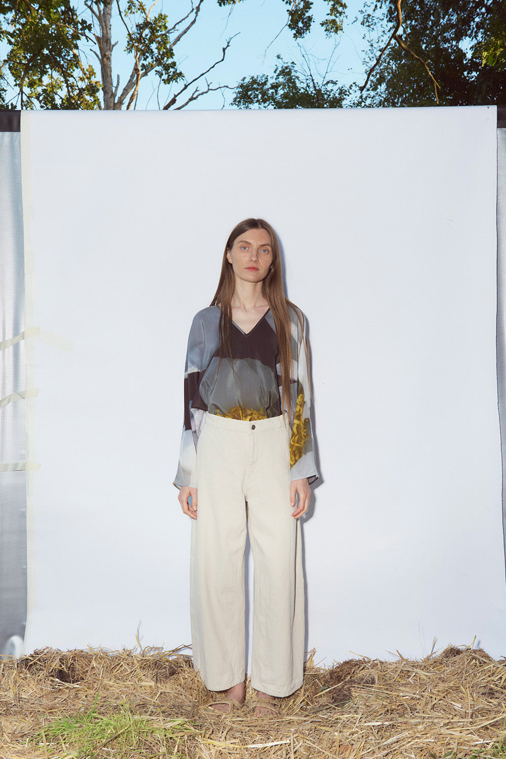 Anntian White Roses Silk Top