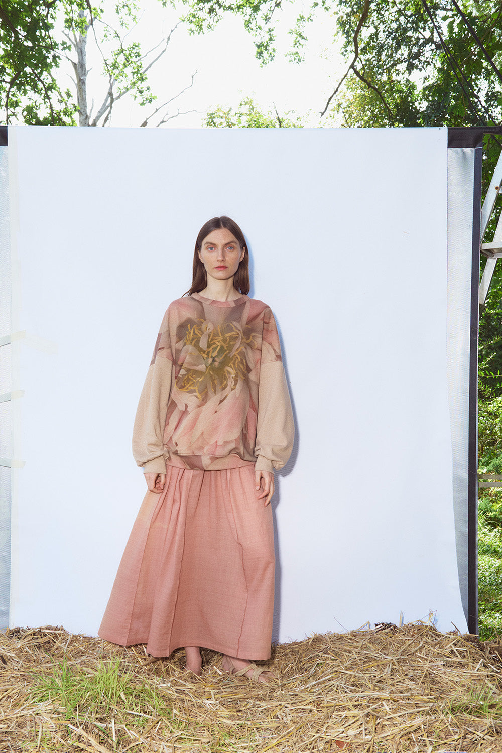 Anntian Roses Sweatshirt