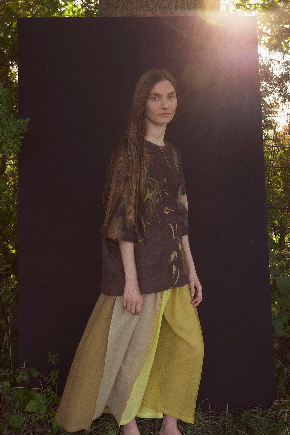 Anntian Flowers Tee in Black