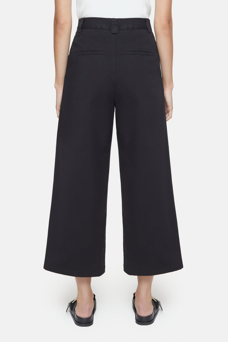 Closed Barton Pants In Black