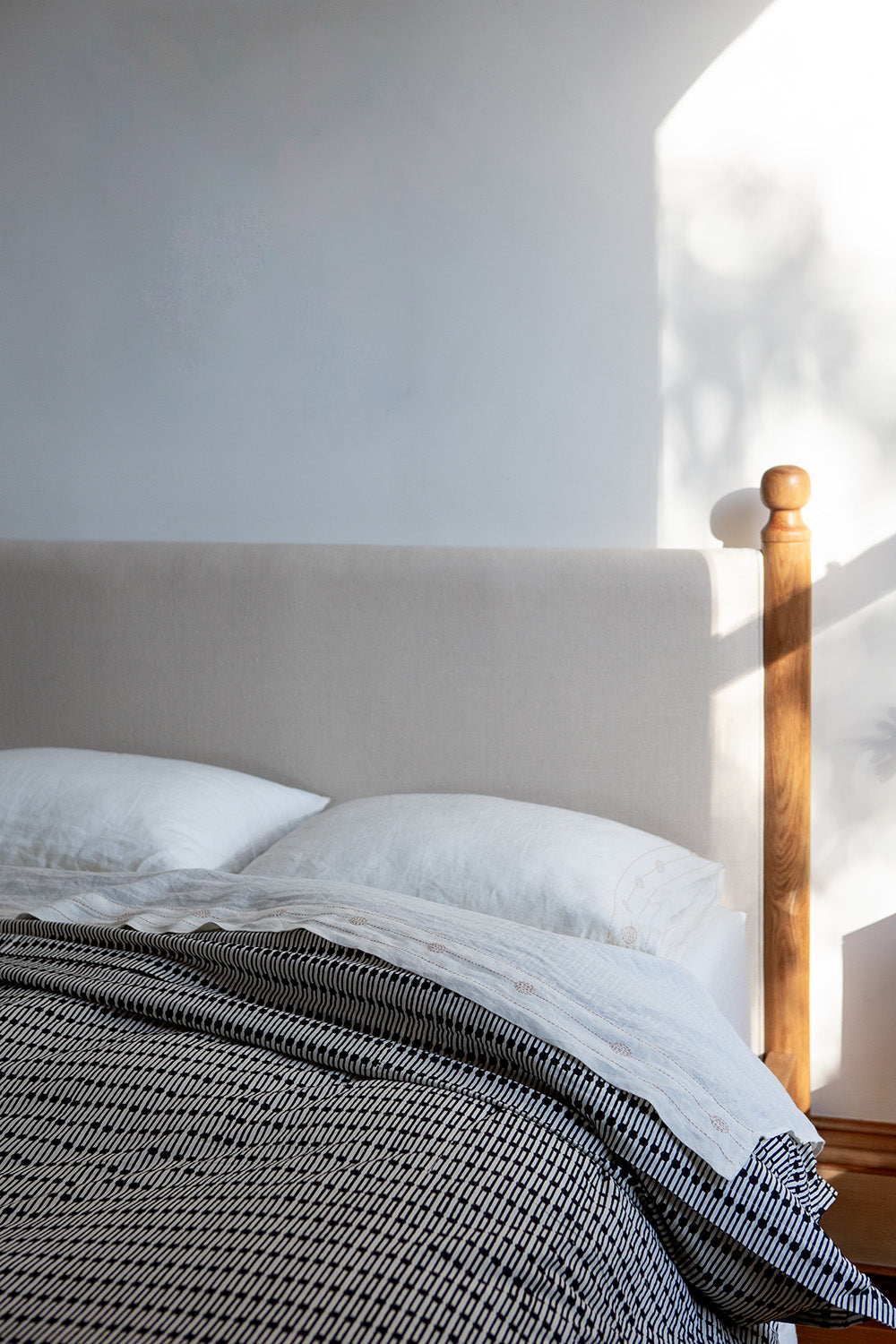 Duvet Cover In Natural And Black Jacobsen