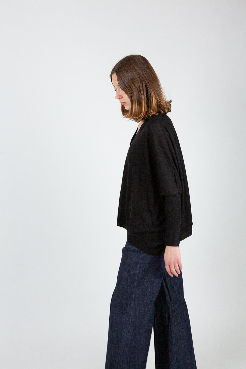 Cashmere Box Cardigan in Onyx