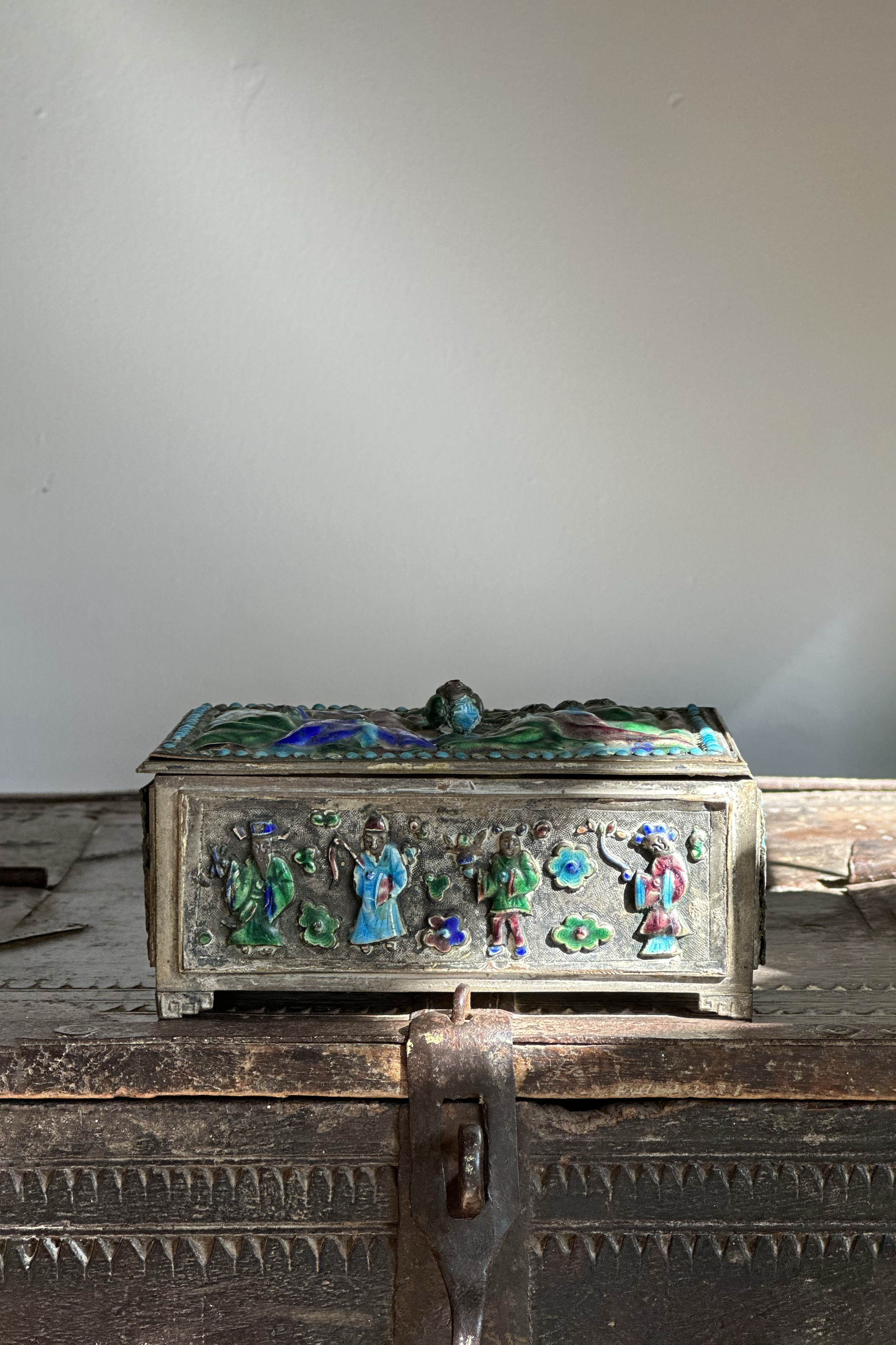 Vintage Chinese Petite Enamel Box With Engraved Lid