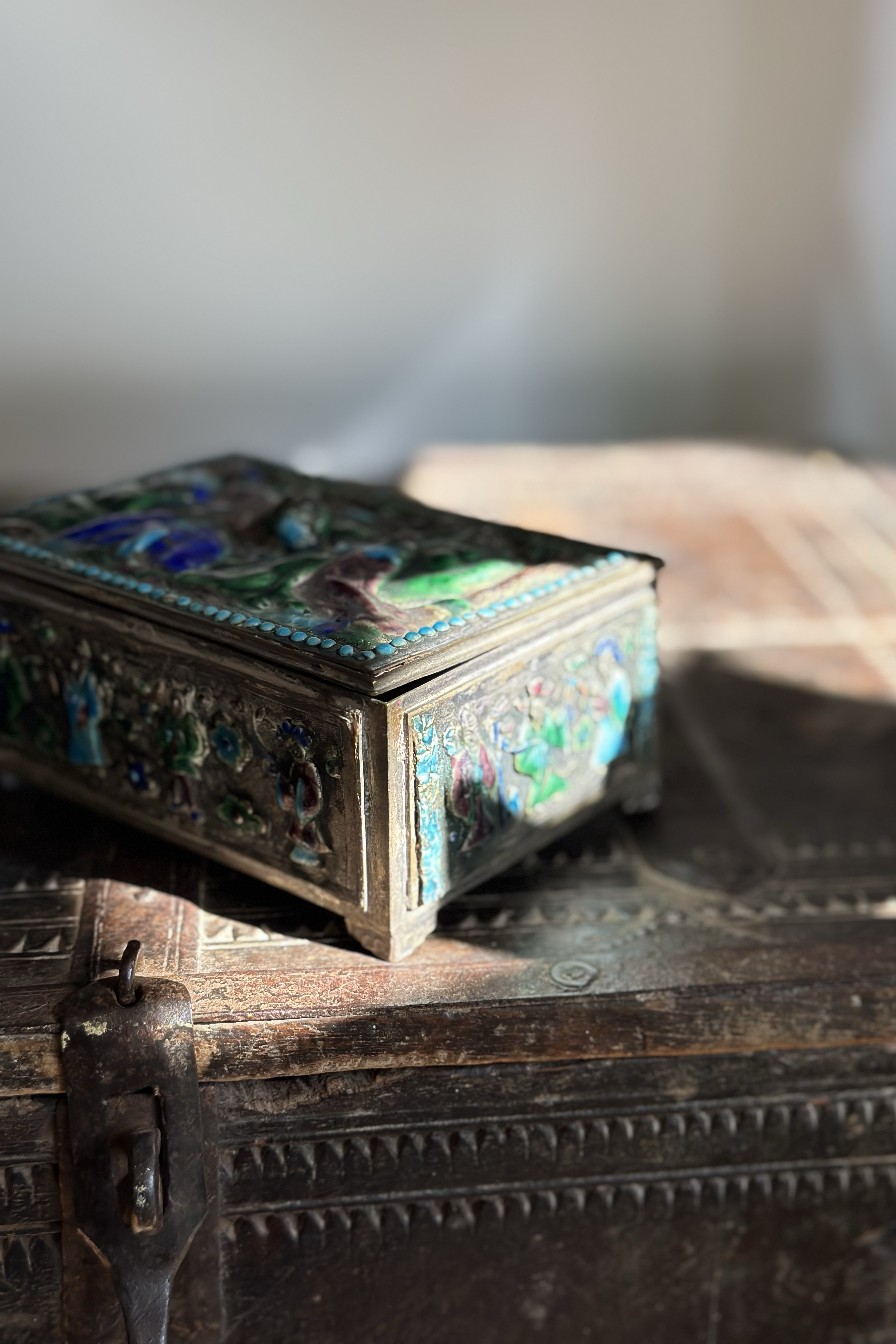 Vintage Chinese Petite Enamel Box With Engraved Lid