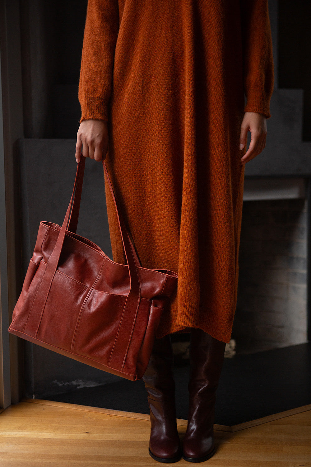 Etienne Leather Utility Tote in Tomato