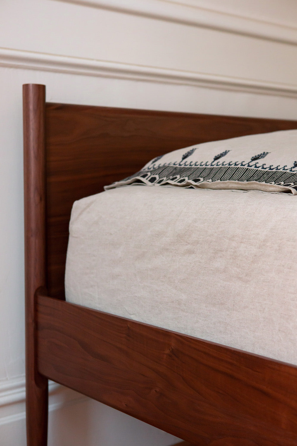 Fitted Sheet in Washed Natural Linen