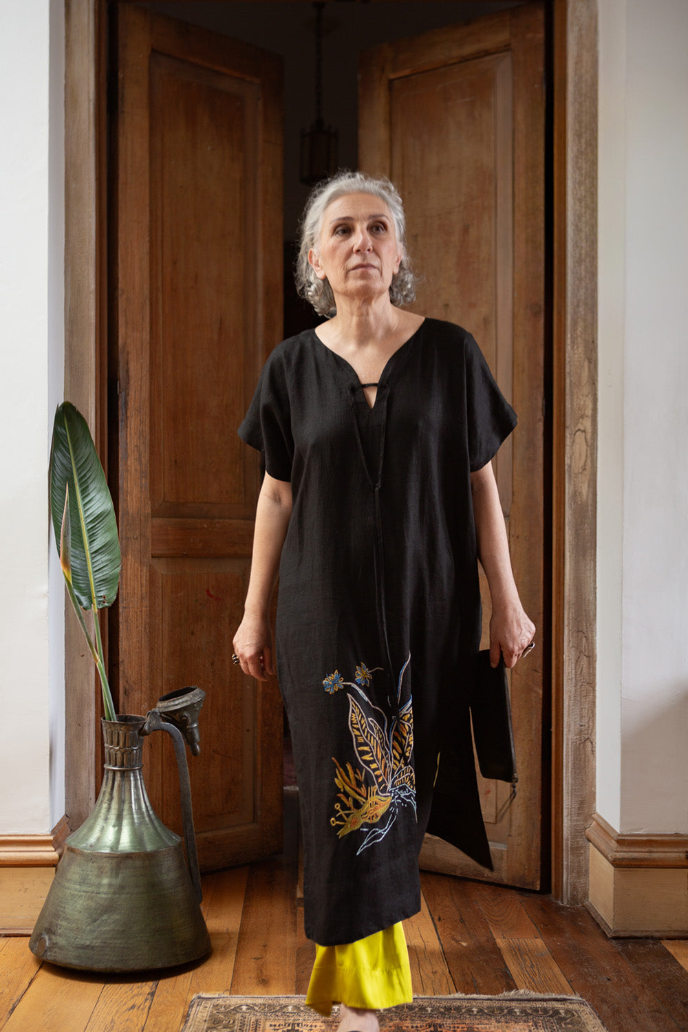 Girard Embroidered Linen Caftan In Bloom