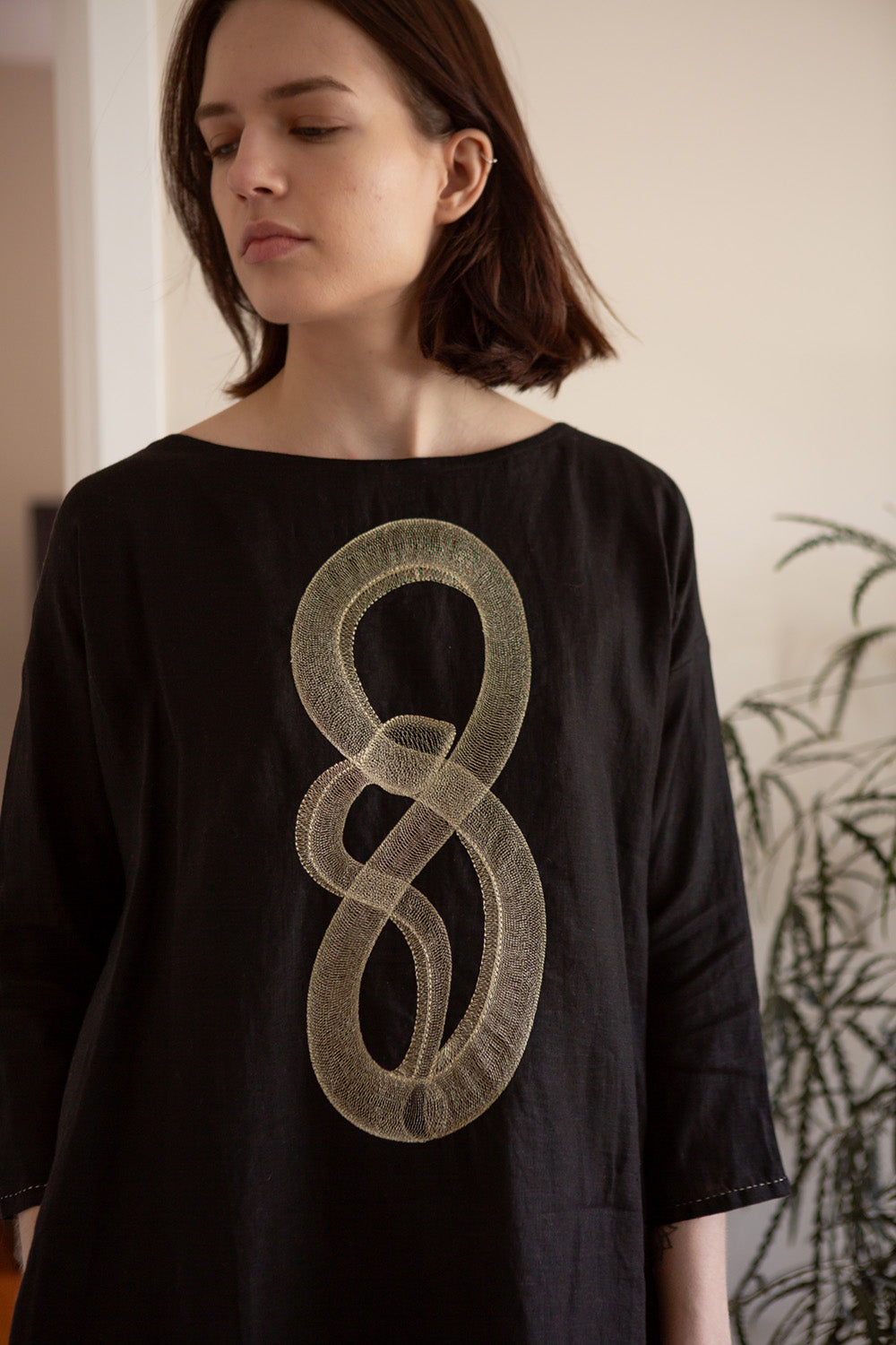Ines Embroidered Dress In Serpens Black Linen