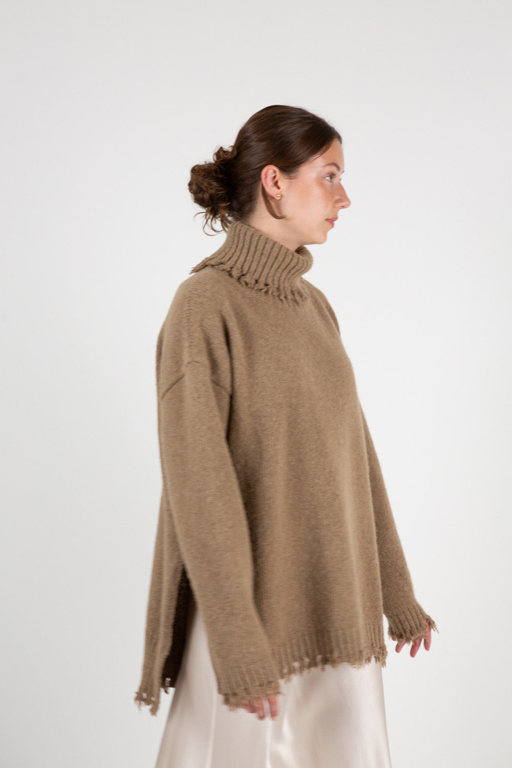 Lauren Manoogian Fray Turtleneck in Tobacco