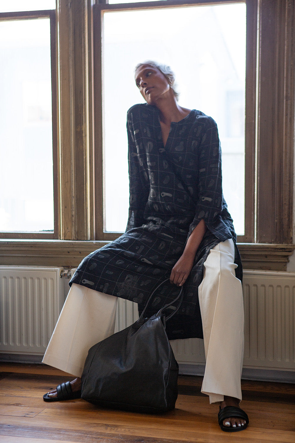 Nava Linen Caftan in Black Line Embroidery