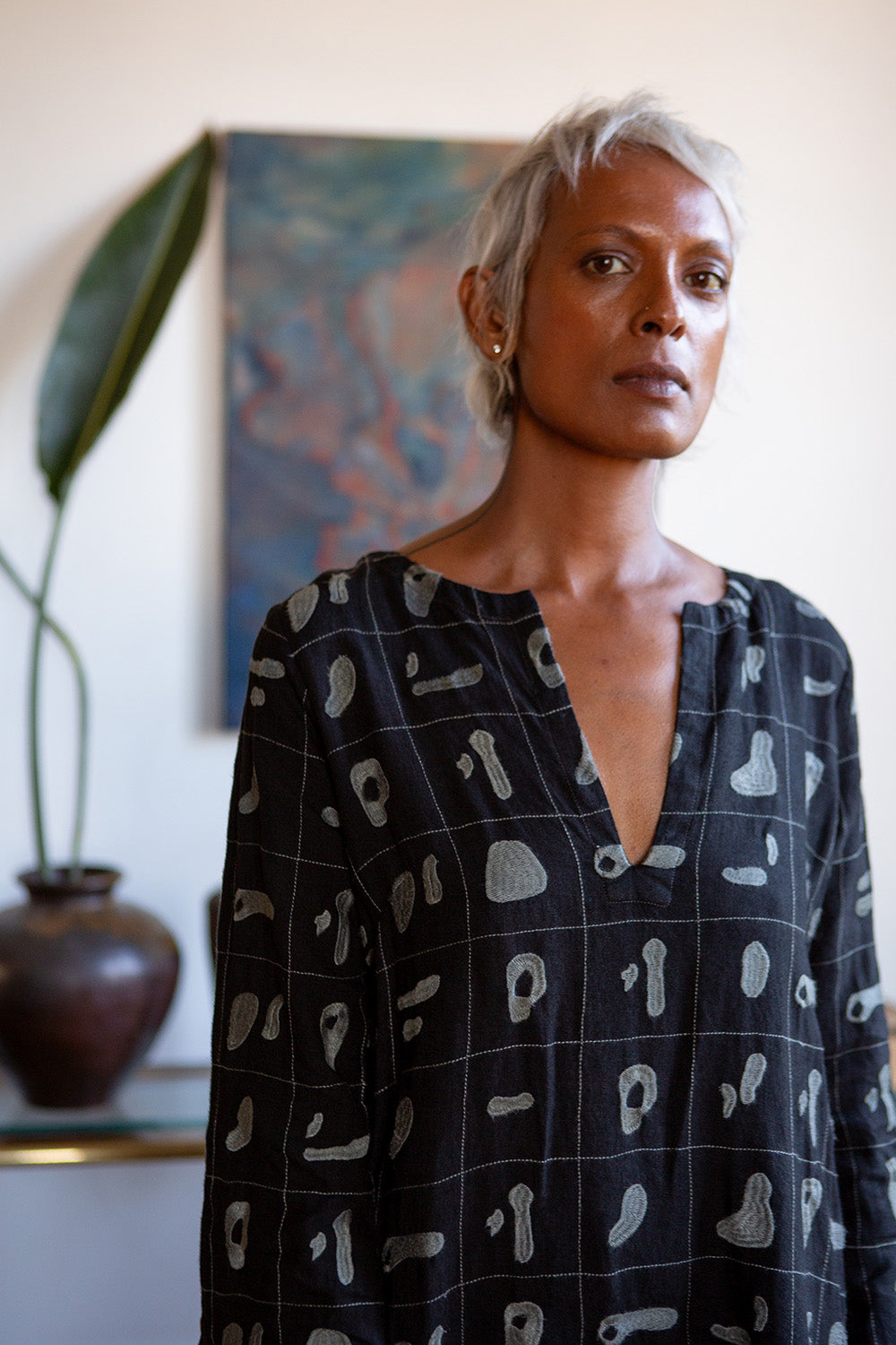 Nava Linen Caftan in Black Solid Embroidery