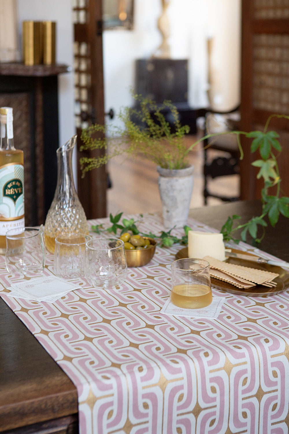 Cotton Table Runner in Mauve and Gold Super 1965