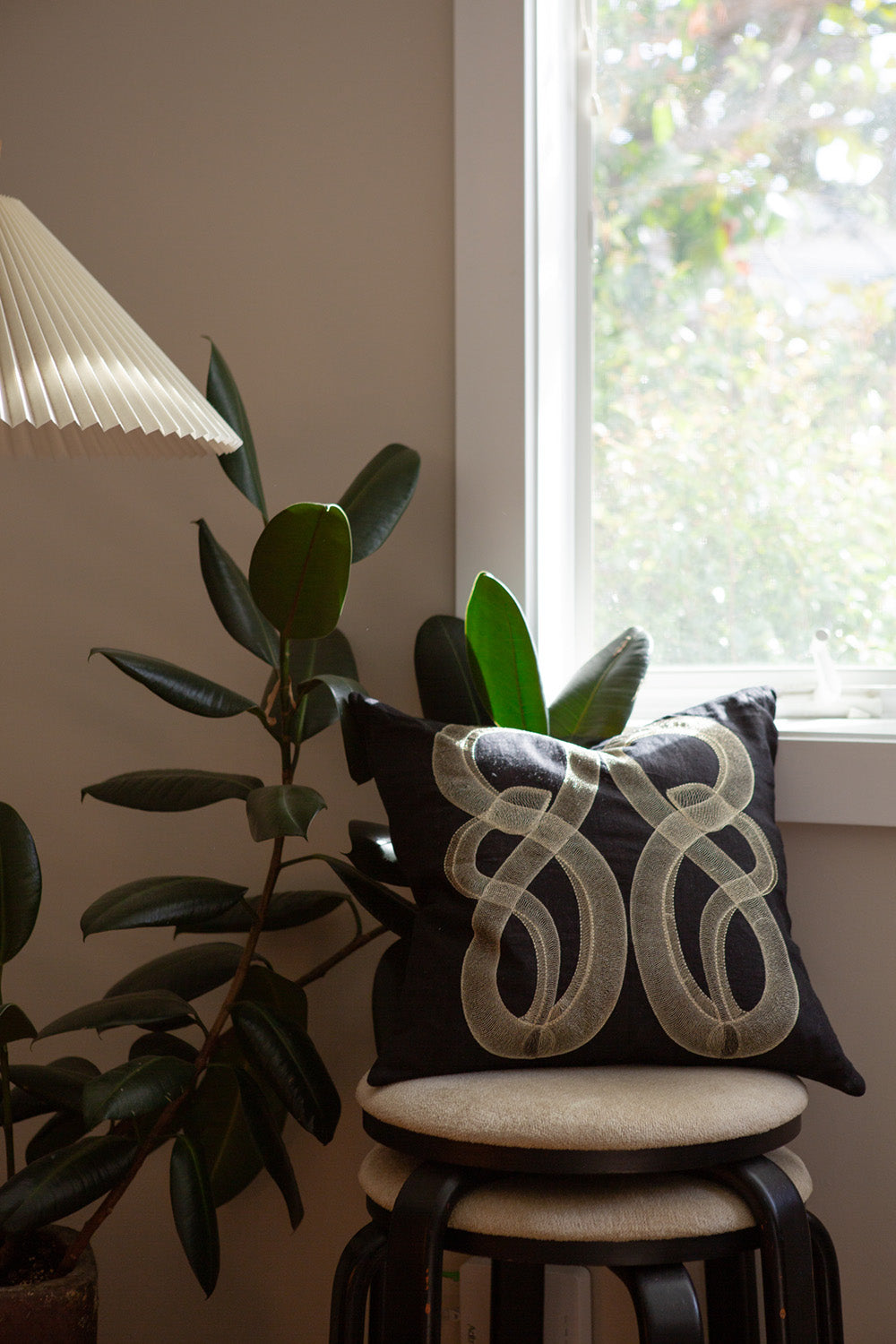 Serpens Embroidered Throw Pillow In Black Linen