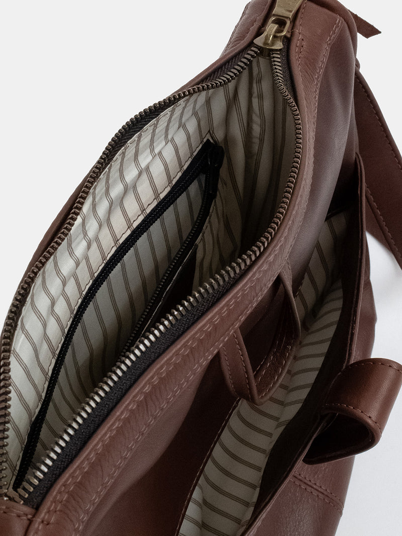 Twiggy Leather Shoulder Bag in Chocolate