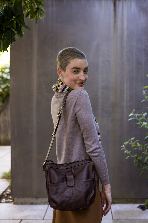 Twiggy Leather Shoulder Bag in Chocolate