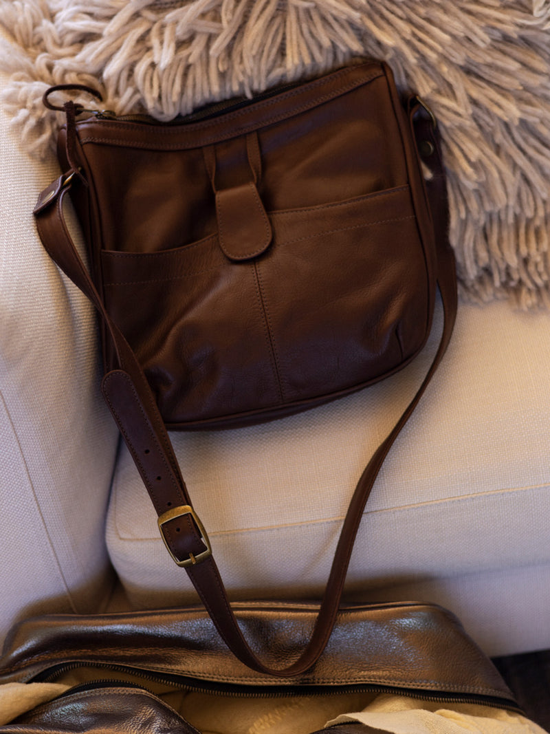 Twiggy Leather Shoulder Bag in Chocolate