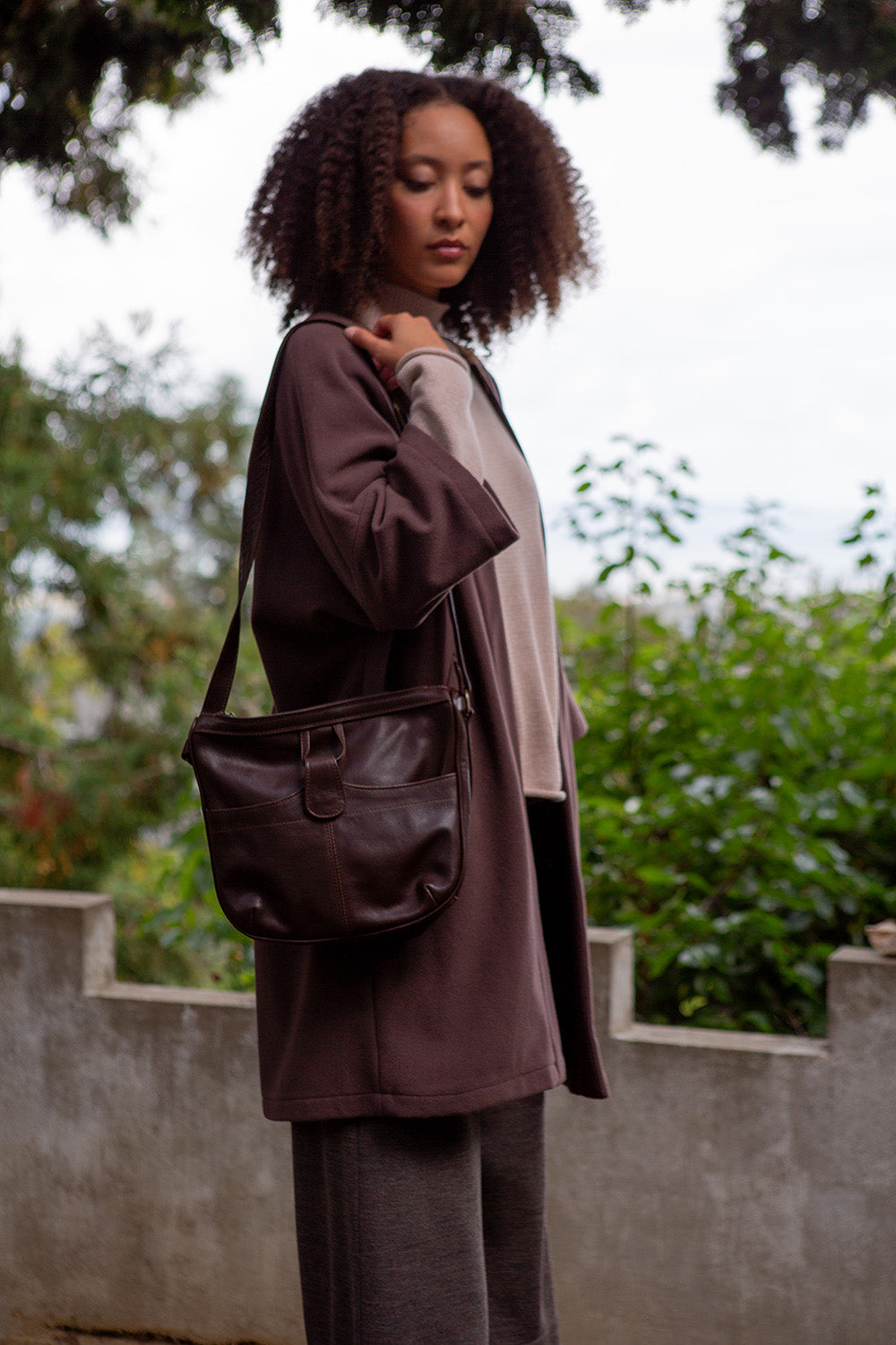 Twiggy Leather Shoulder Bag in Nocino