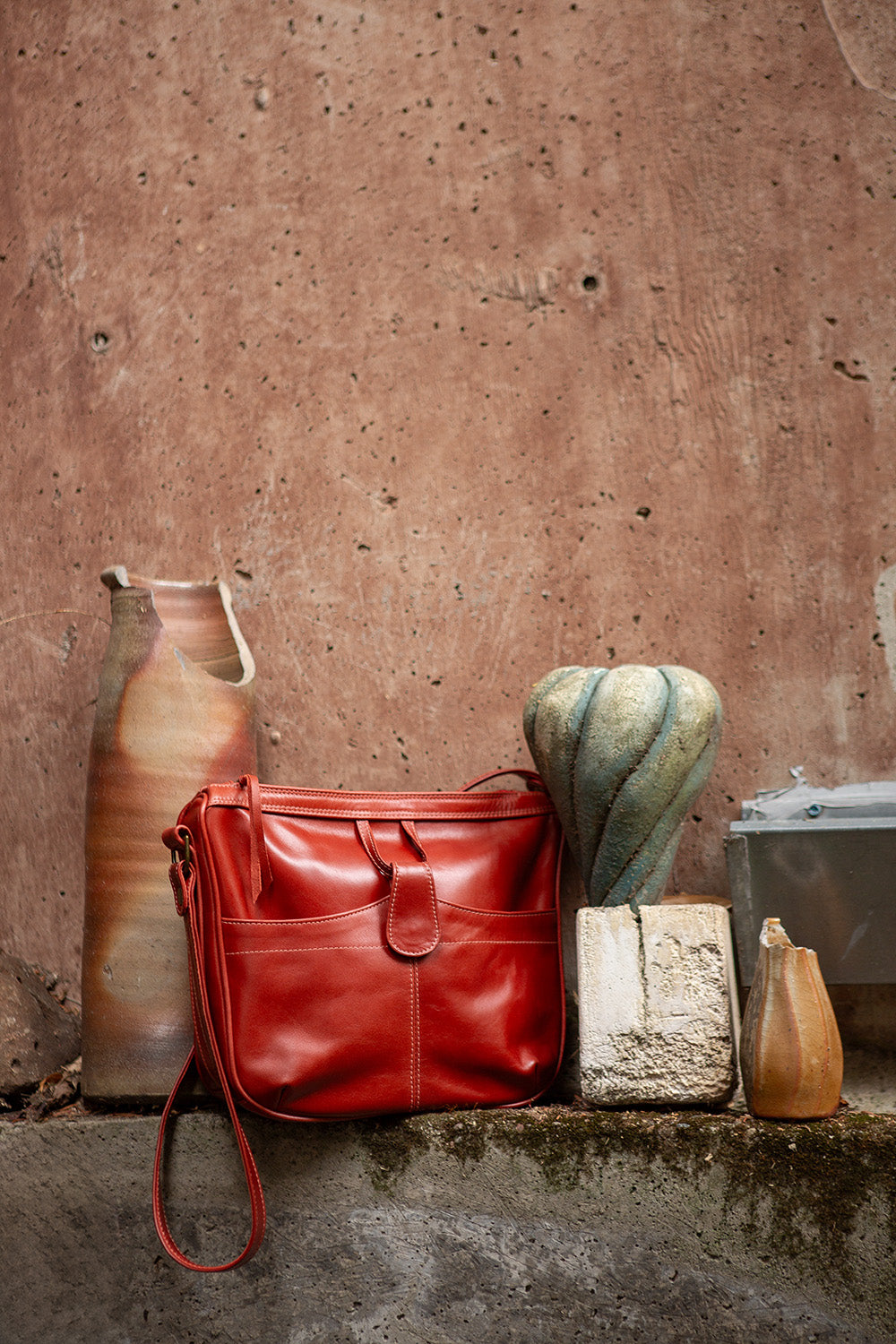 Twiggy Leather Shoulder Bag in Tomato