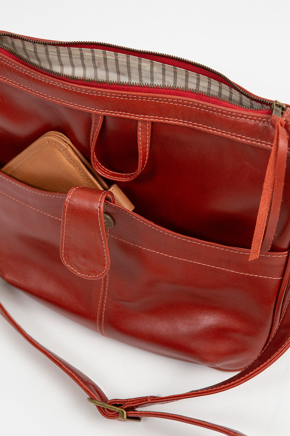 Twiggy Leather Shoulder Bag in Tomato