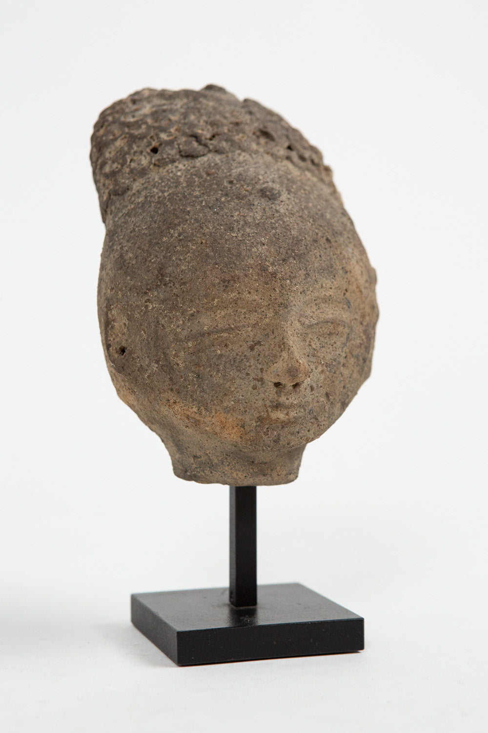 Akan Terracotta Memorial Head, Late 19th Century