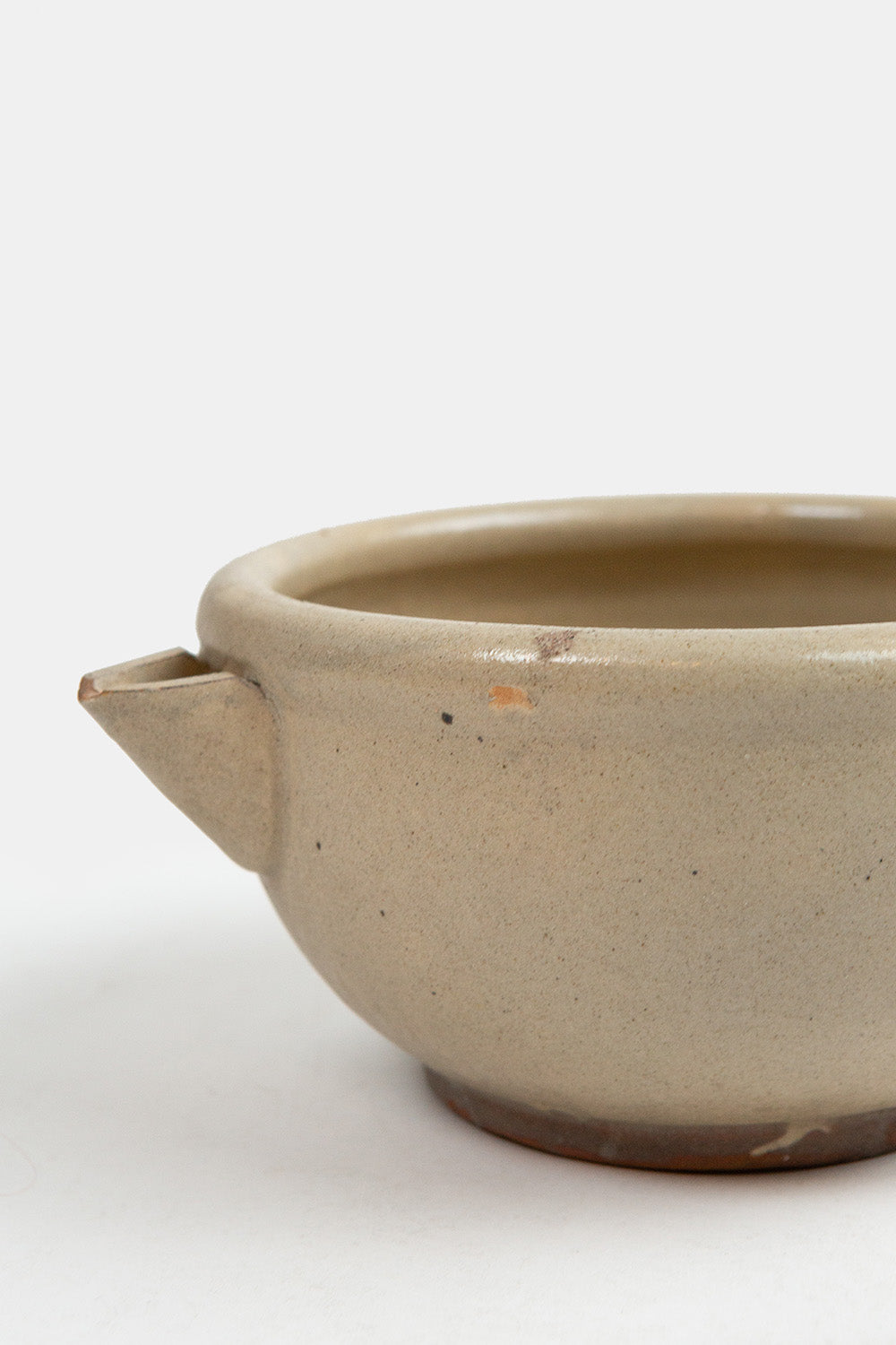 Ceramic Mixing Bowl with Spout