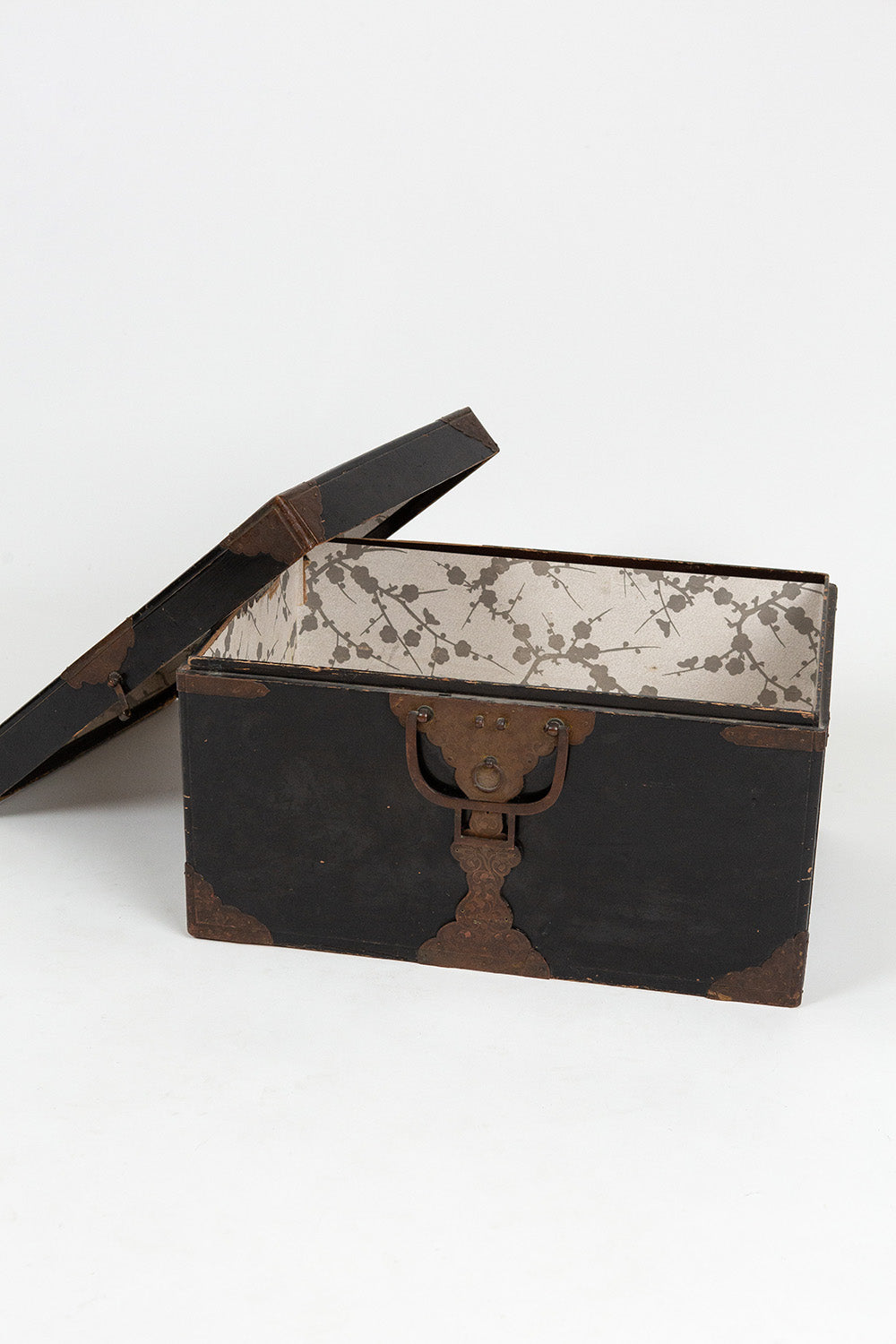 Late 18th Century Japanese Kimono Trunk