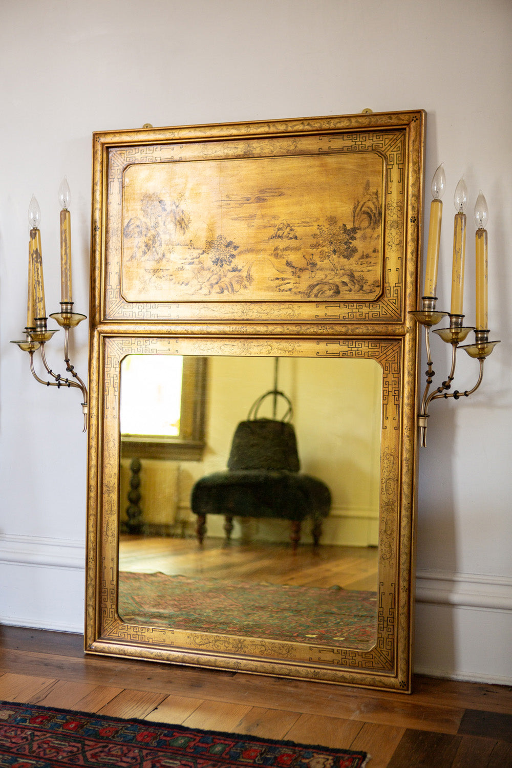 Pair of Italian Chinoiserie Giltwood Girandole Trumeau Mirrors