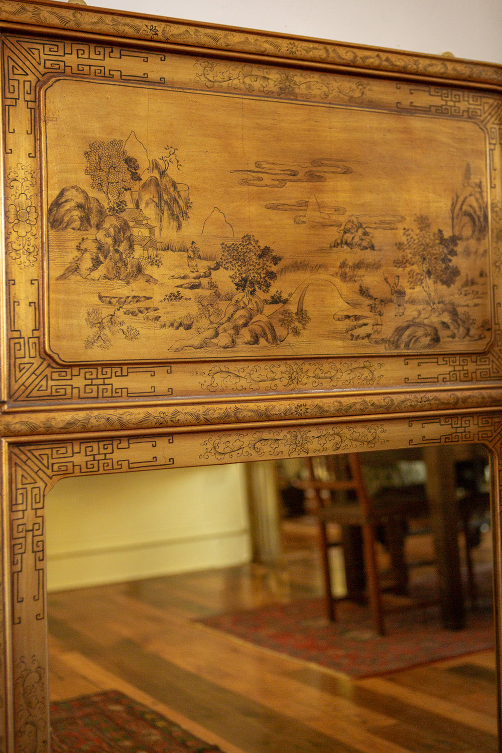 Pair of Italian Chinoiserie Giltwood Girandole Trumeau Mirrors