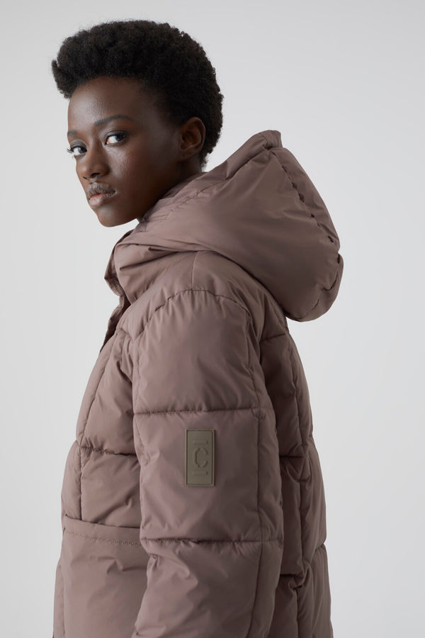 Closed Quilted Cropped Jacket in Tea Rose