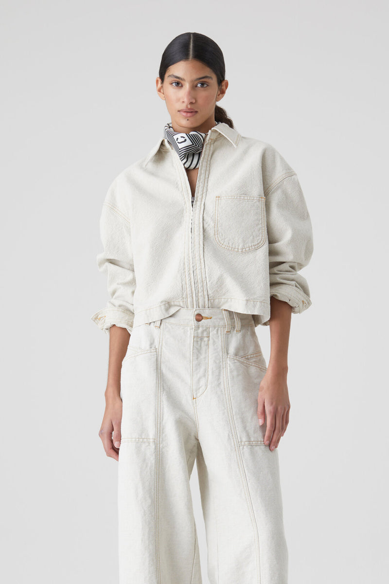 Closed Cropped Zip Jacket in Creme